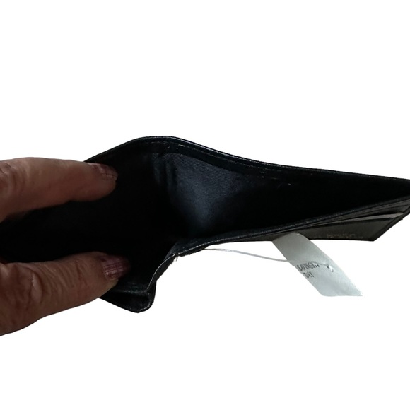 Buxton Double Thinfold Buffalo Leather Wallet - Picture 7 of 9